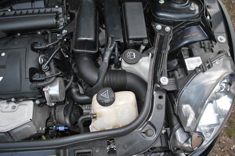 Move the mouse over the image to find the windscreen washer reservoir